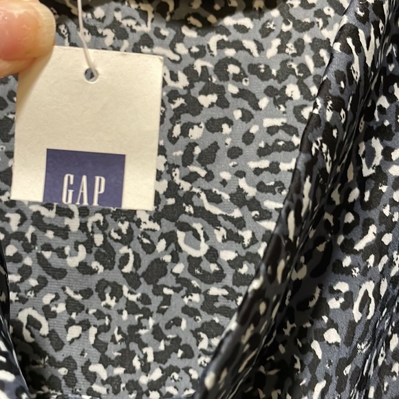 Gap gray/black/white printed dress (sz 10) - Picture 4 of 10